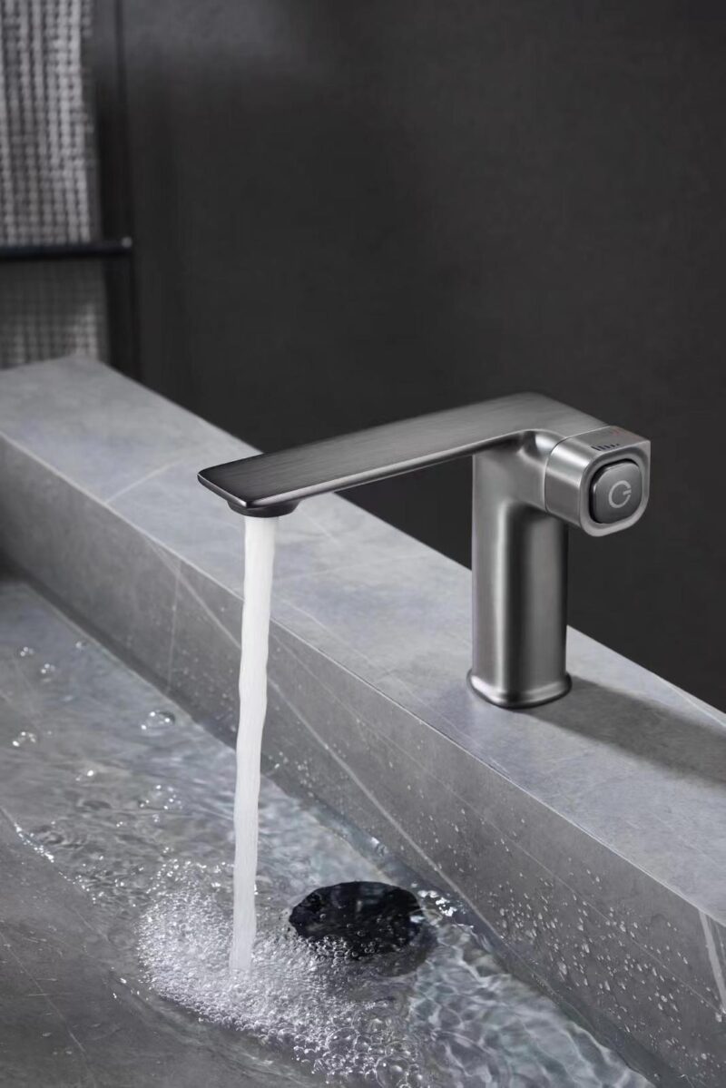 GUN METAL BASIN MIXER